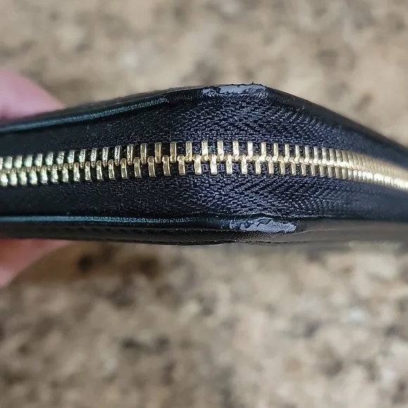 Moschino Love Graphic Black Long Wallet - Picture 6 of 17